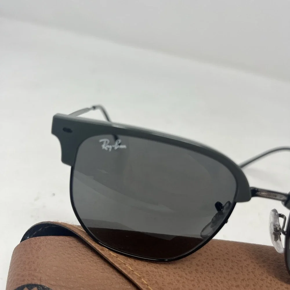 Ray-Ban RB4416-F New Clubmaster 6653/B1 Sunglasses 55-20 Gray Black w/ Case